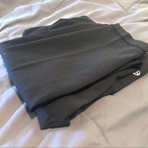 Lululemon Wunder Under black leggings